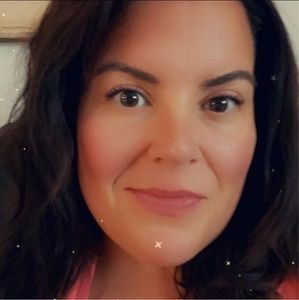 Meet your Posher, Abigail